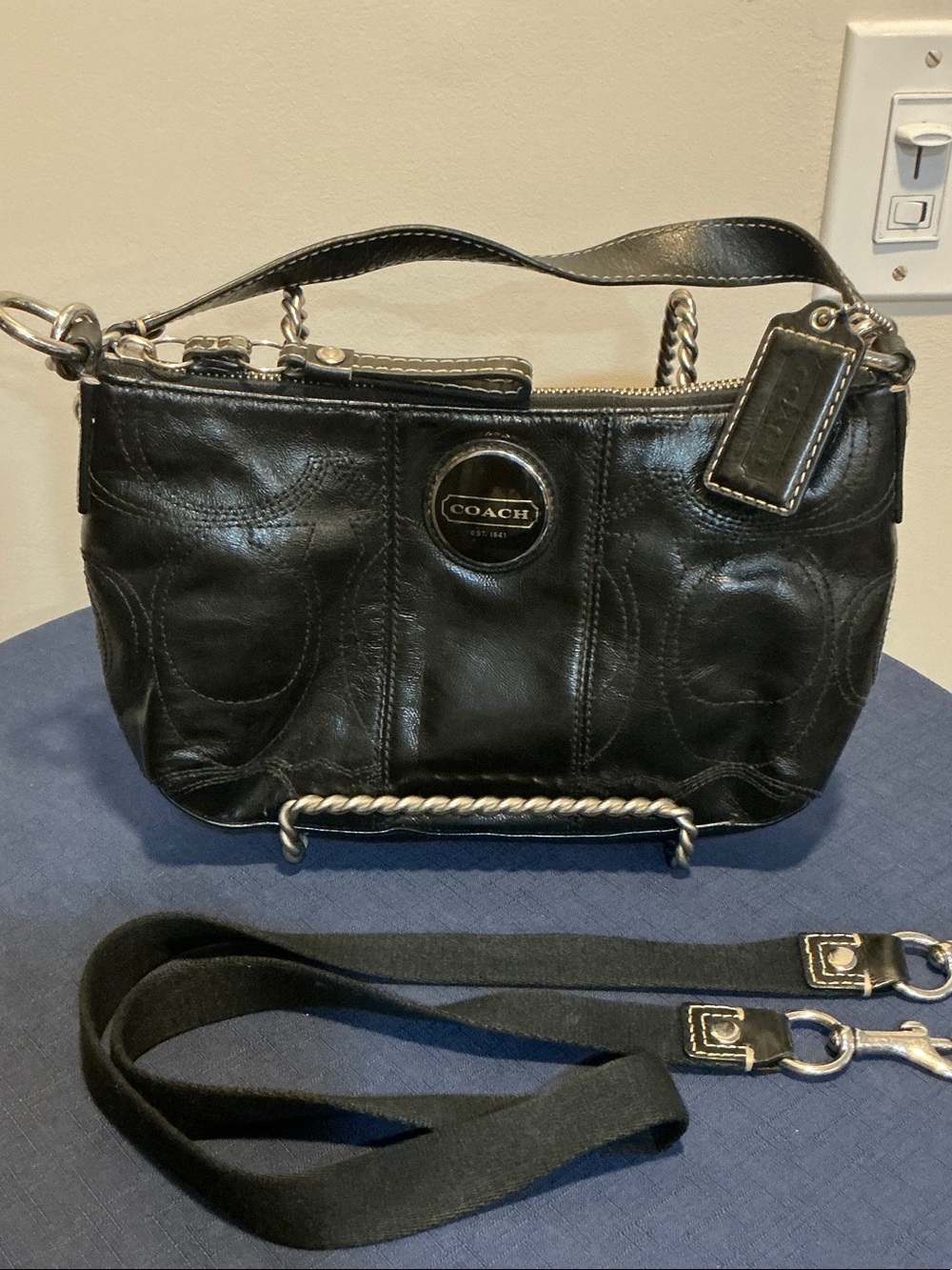 VTG COACH SIGNATURE PATENT LEATHER DEMI HOBO BAG
